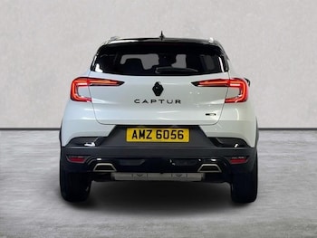 Used Renault Captur 2023 for sale - 76821728: Photo