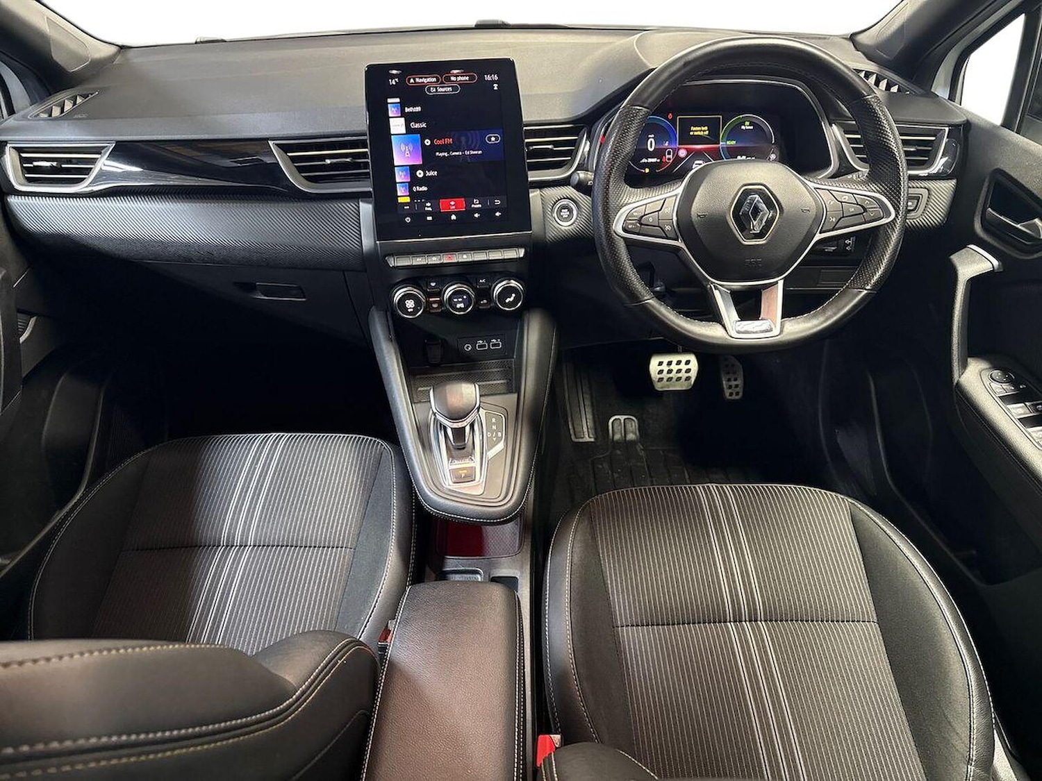 Used Renault Captur 2023 for sale - 76821728: Photo 8