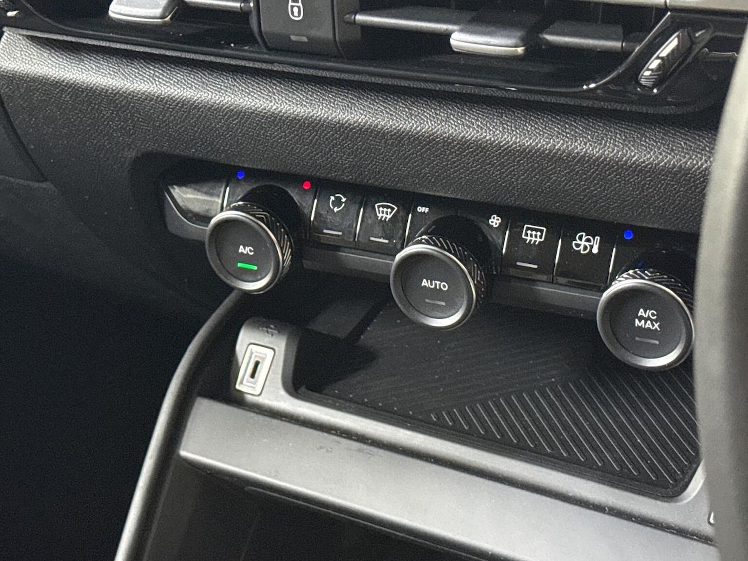 Used Citroen C4 2023 for sale - 77974752: Photo 12