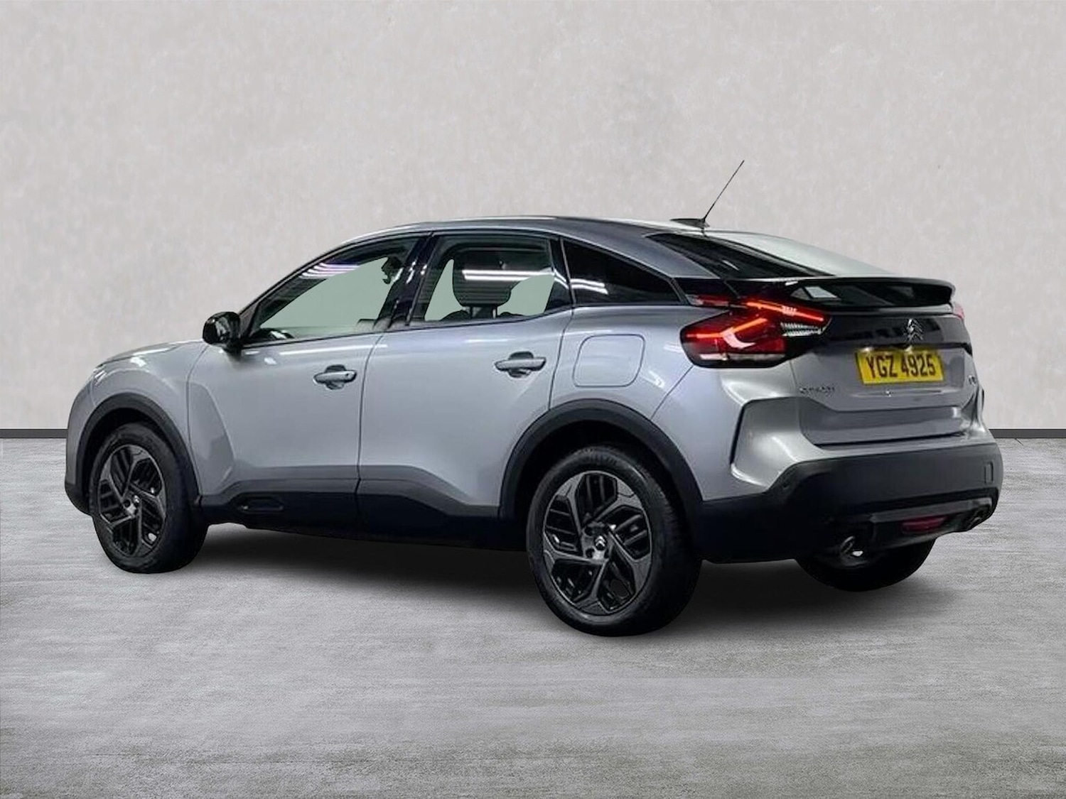 Used Citroen C4 2023 for sale - 77974752: Photo 2