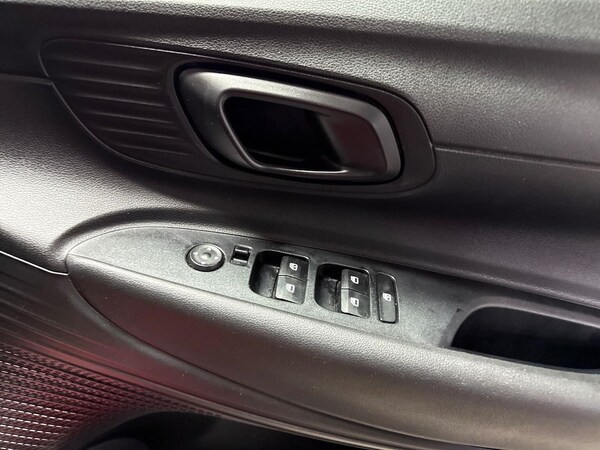 Used Hyundai i20 2023 for sale - 76030426: Photo 21
