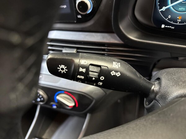 Used Hyundai i20 2023 for sale - 76030426: Photo 26