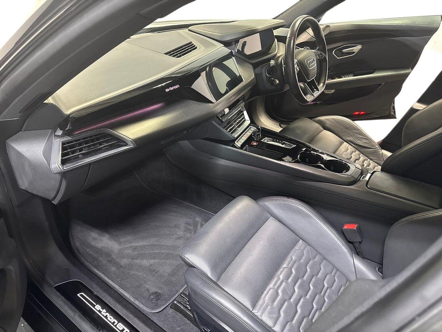 Used Audi e-tron GT 2021 for sale - 77489315: Photo 7