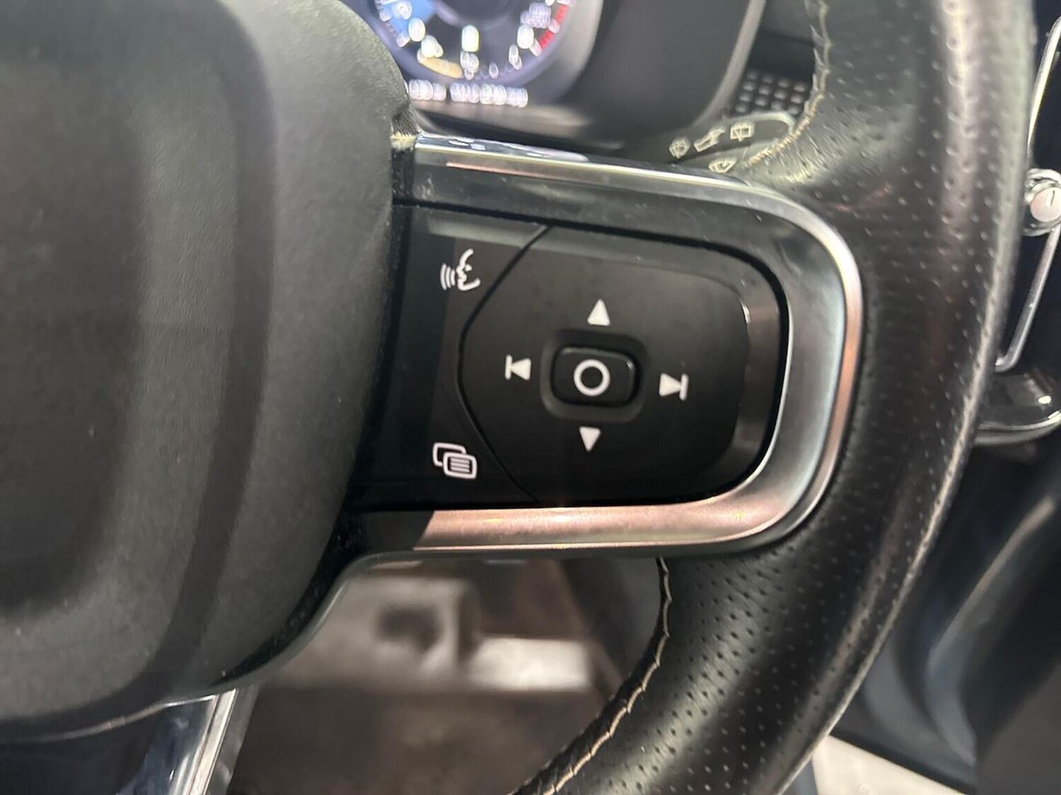 Used Volvo XC40 2021 for sale - 78191546: Photo 24