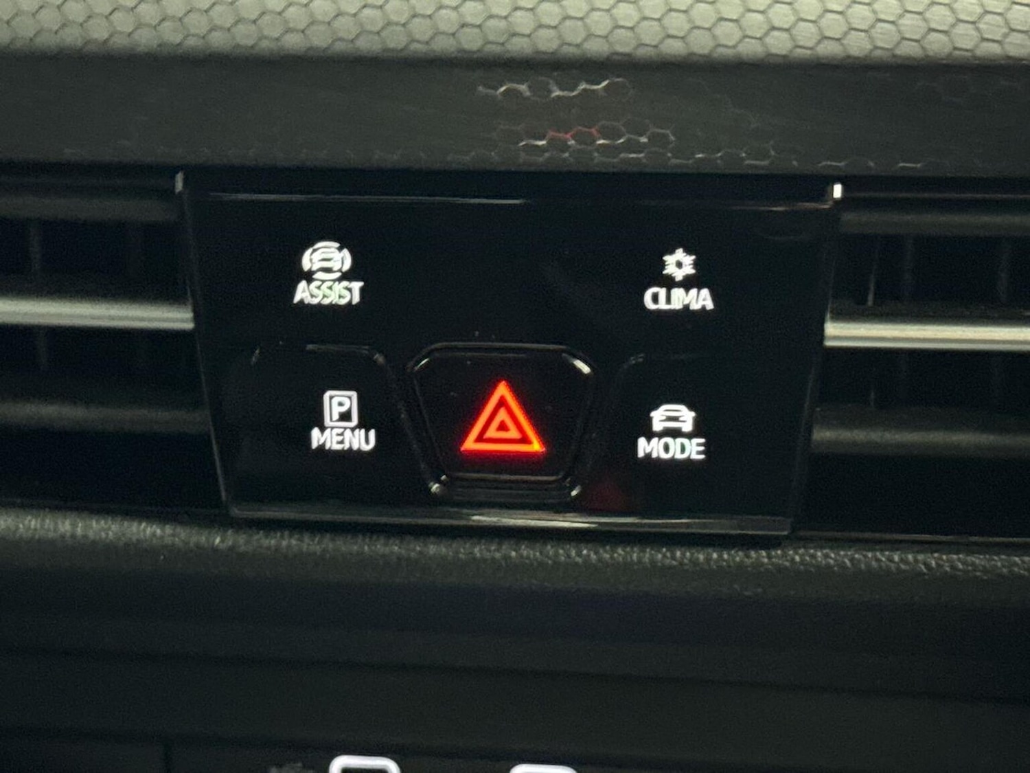 Used Volkswagen Golf 2020 for sale - 76471053: Photo 22