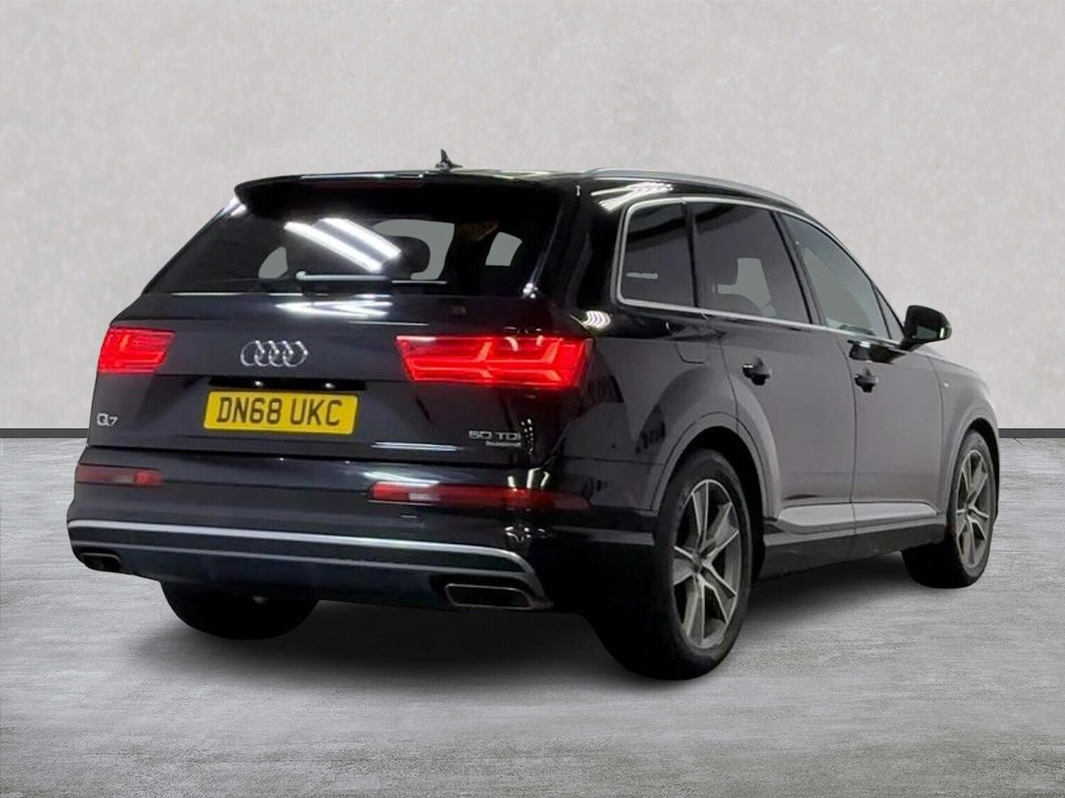 Used Audi Q7 2018 for sale - 76748394: Photo 18