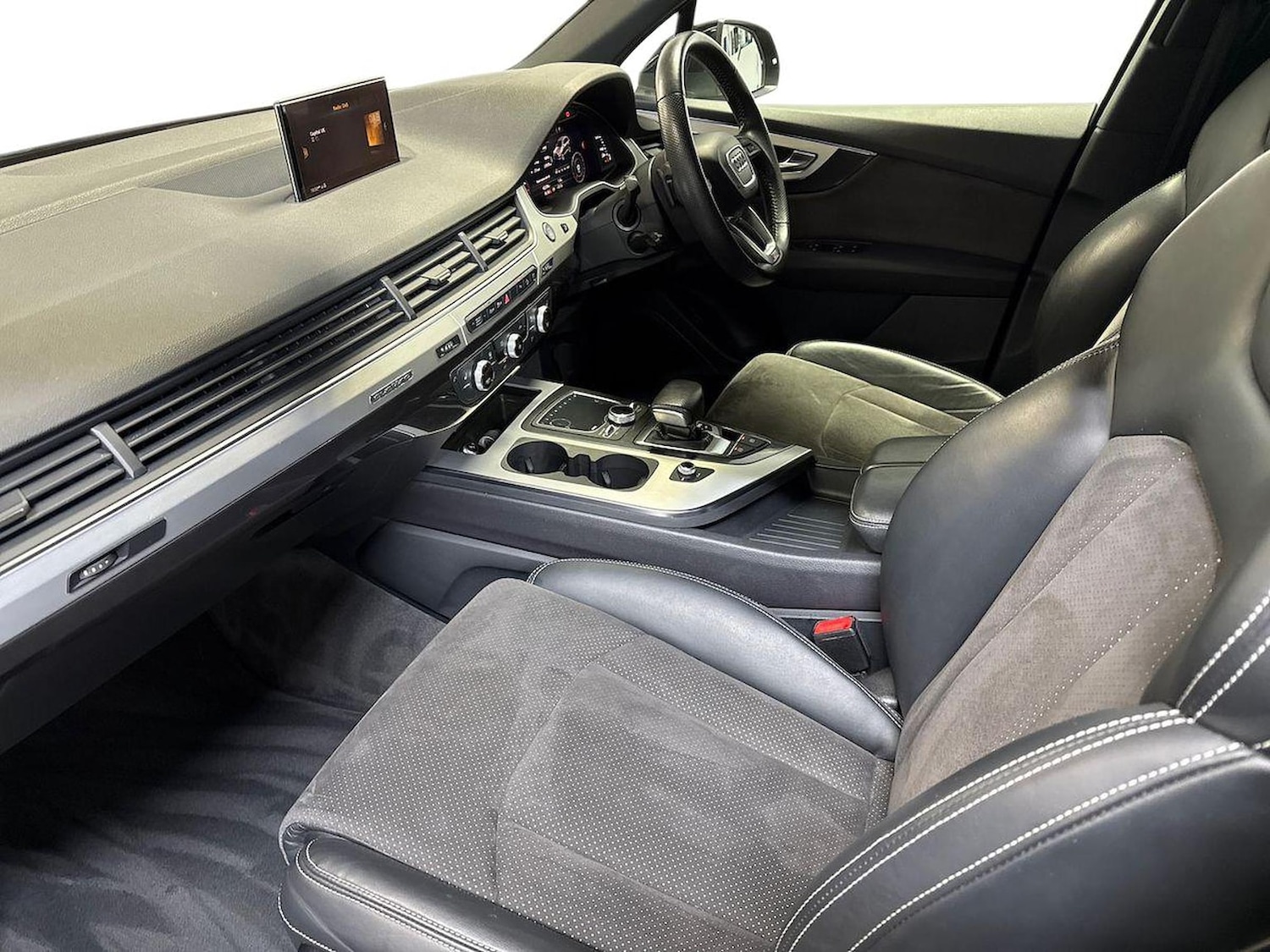 Used Audi Q7 2018 for sale - 76748394: Photo 7