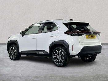 Used Toyota Yaris Cross 2025 for sale - 79314837: Photo