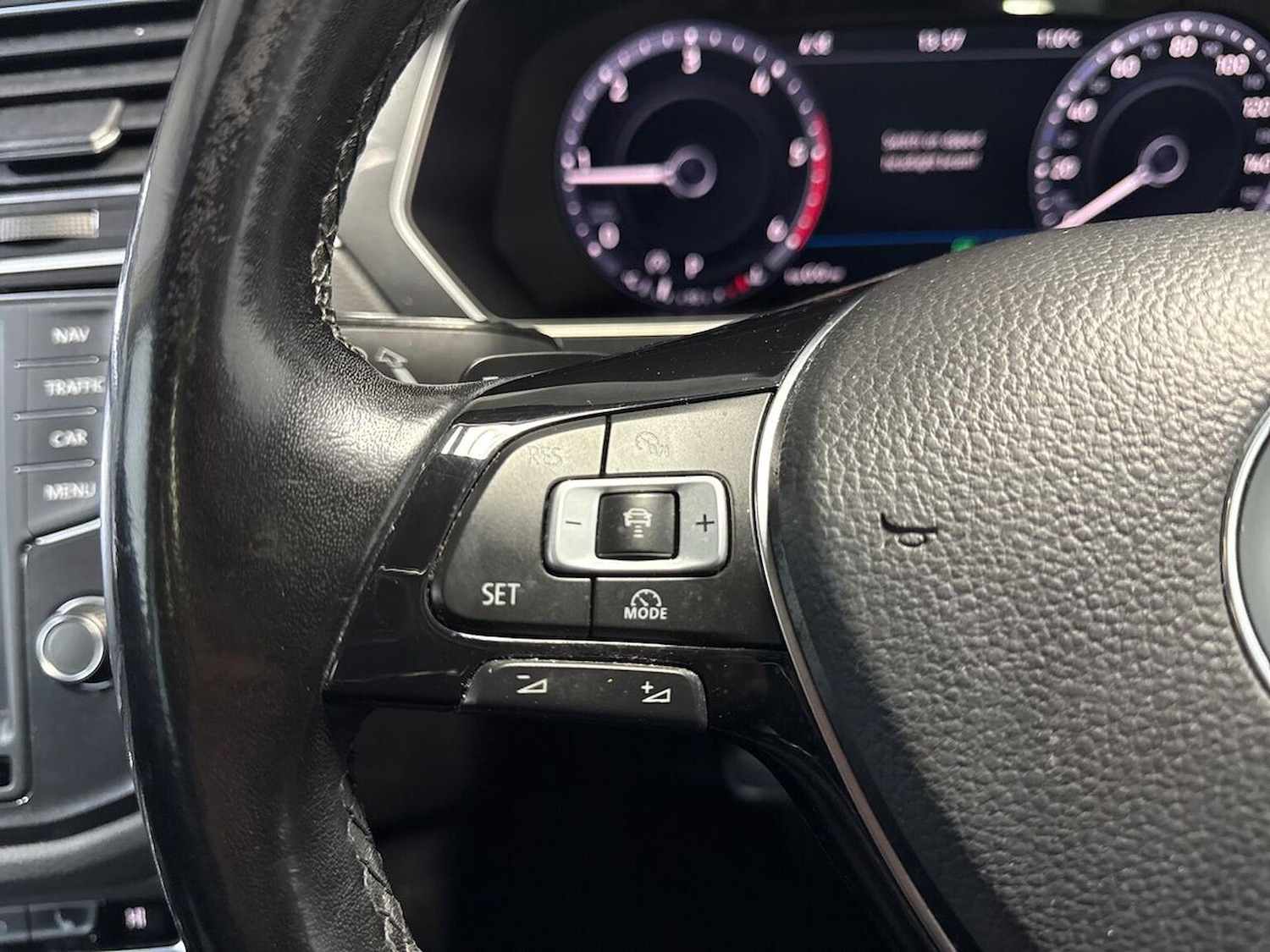 Used Volkswagen Tiguan 2017 for sale - 76837222: Photo 24