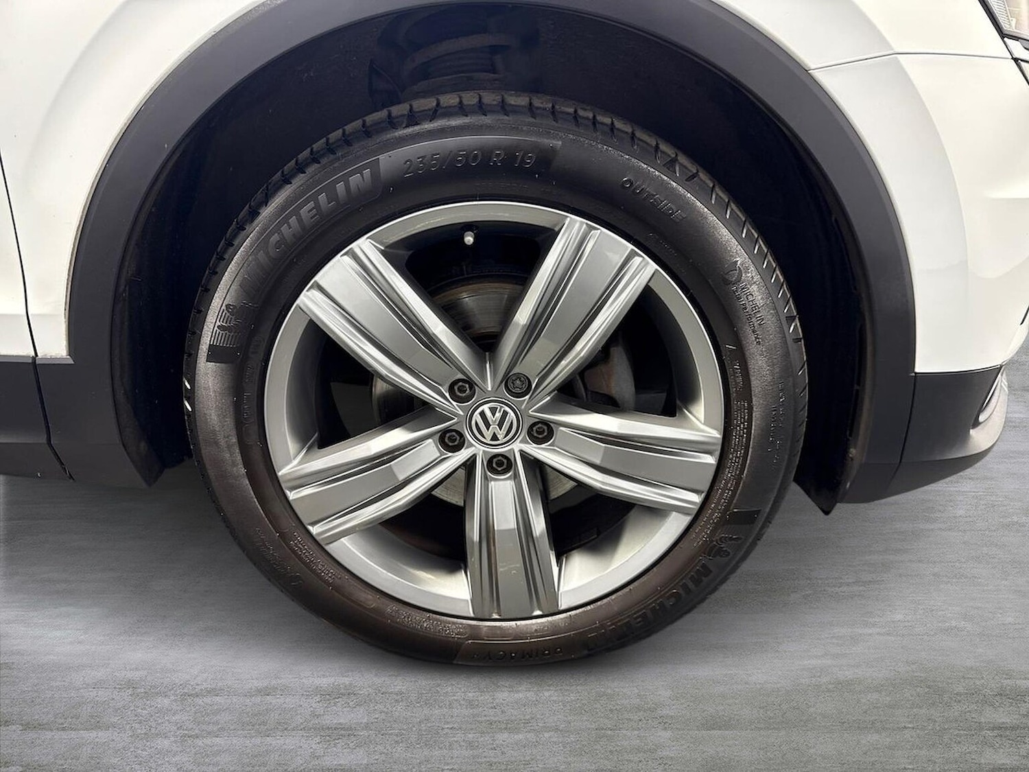 Used Volkswagen Tiguan 2017 for sale - 76837222: Photo 6