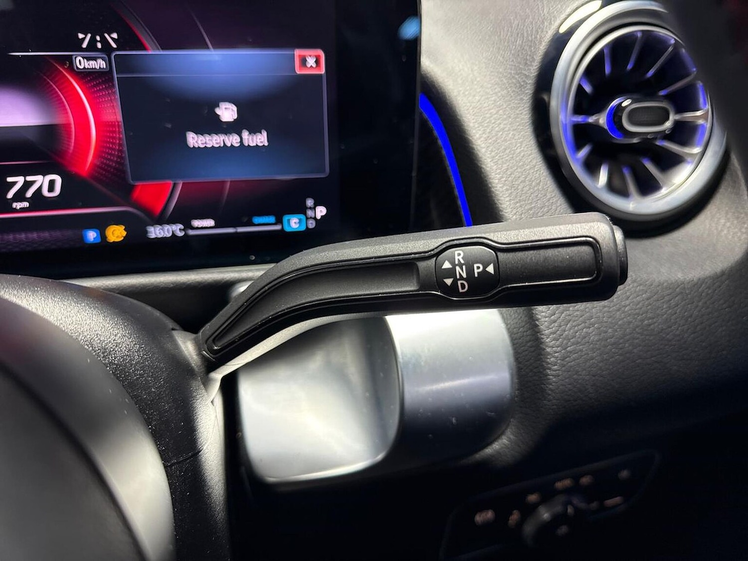 Used Mercedes-Benz GLB 2025 for sale - 76897106: Photo 27