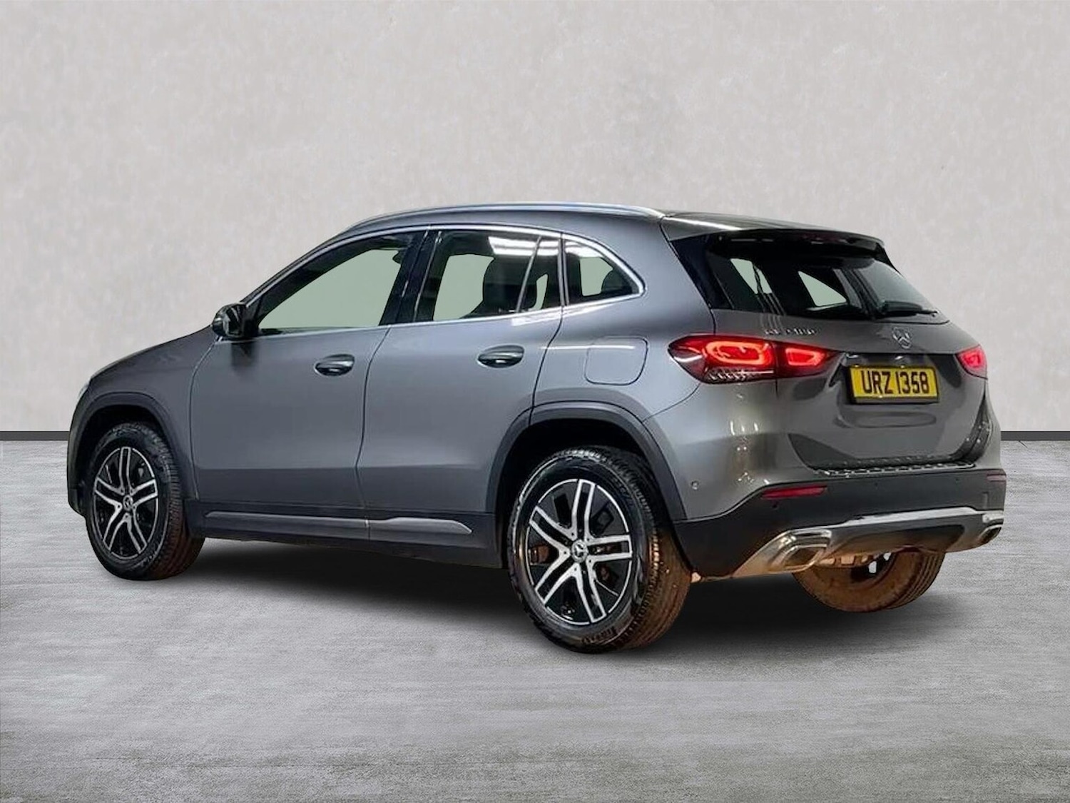 Used Mercedes-Benz GLA 2022 for sale - 77003660: Photo 2