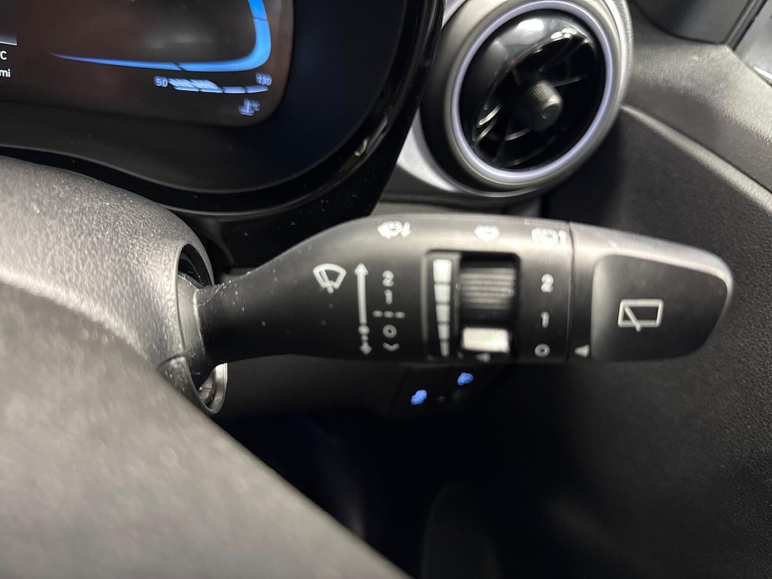 Used Hyundai i10 2023 for sale - 76264405: Photo 27
