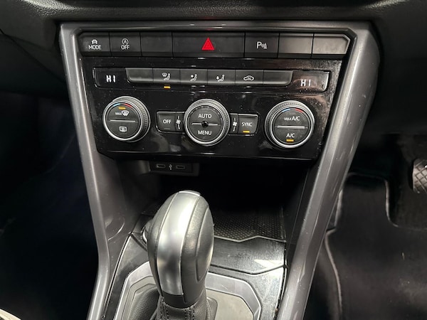Used Volkswagen T-Roc 2021 for sale - 76127180: Photo 12