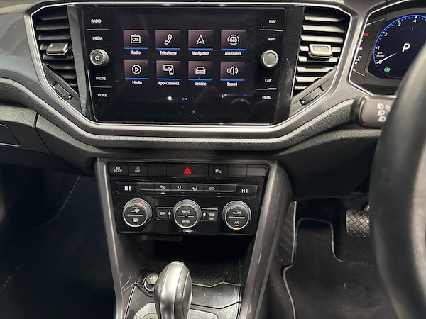 Used Volkswagen T-Roc 2021 for sale - 76127180: Photo 13