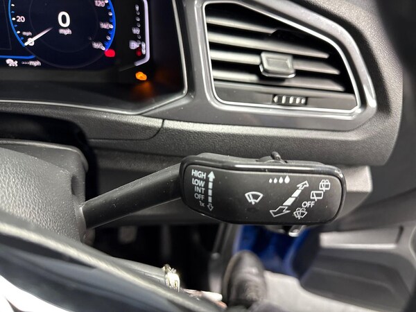 Used Volkswagen T-Roc 2021 for sale - 76127180: Photo 27