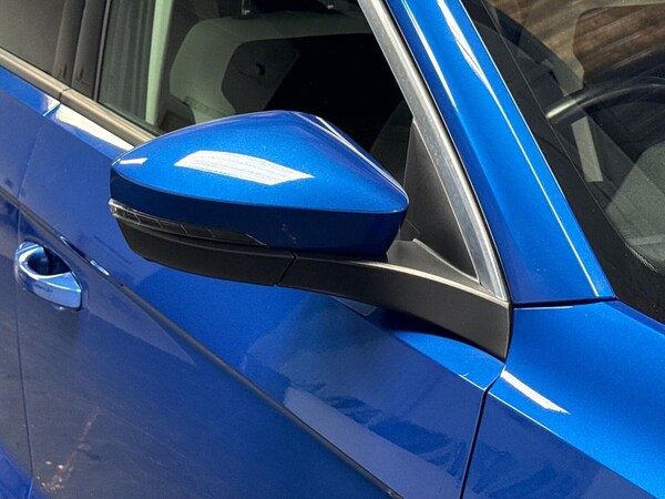 Used Volkswagen T-Roc 2021 for sale - 76127180: Photo 30