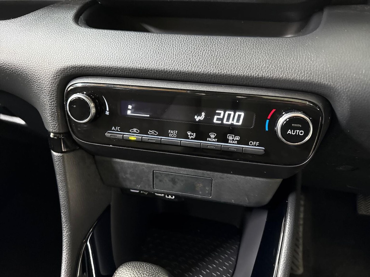 Used Toyota Yaris 2024 for sale - 78121850: Photo 12