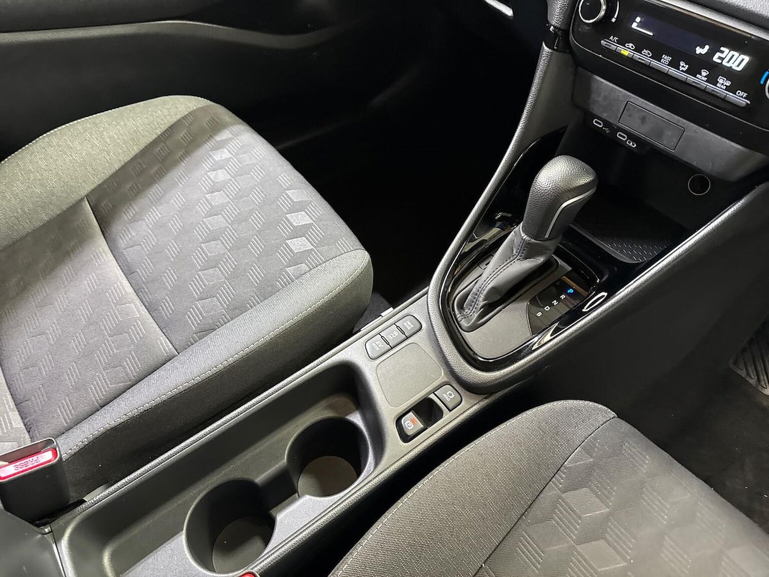 Used Toyota Yaris 2024 for sale - 78121850: Photo 13