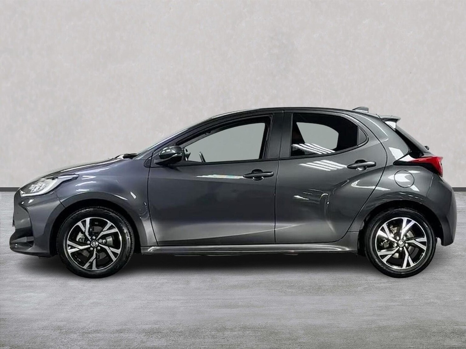 Used Toyota Yaris 2024 for sale - 78121850: Photo 19