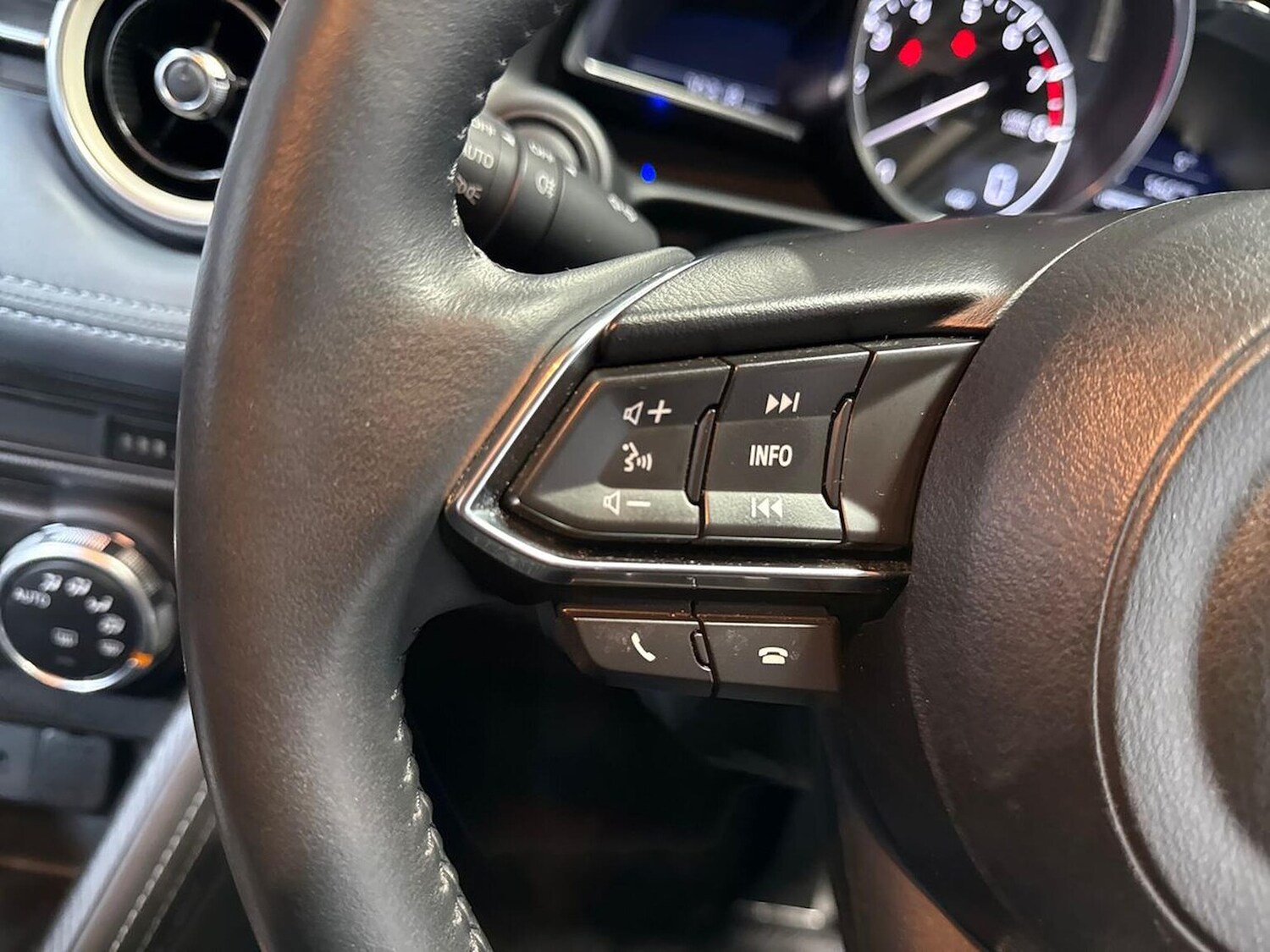 Used Mazda Mazda2 2022 for sale - 77489270: Photo 24