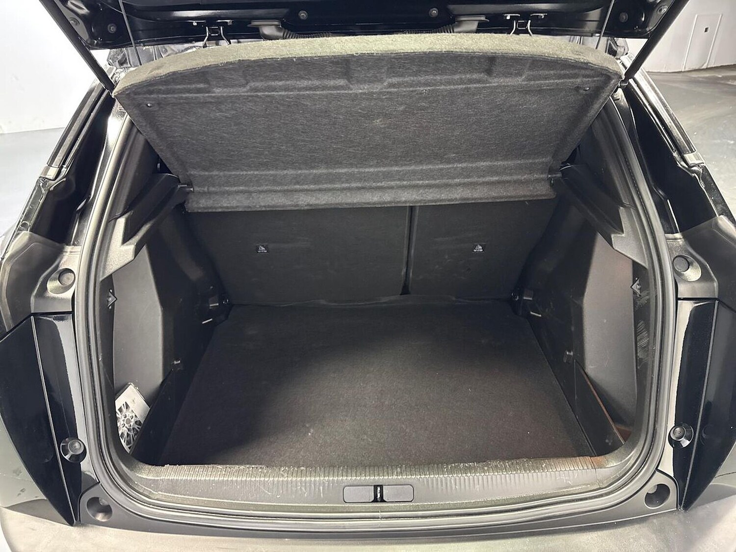 Used Peugeot 2008 2022 for sale - 77034622: Photo 17