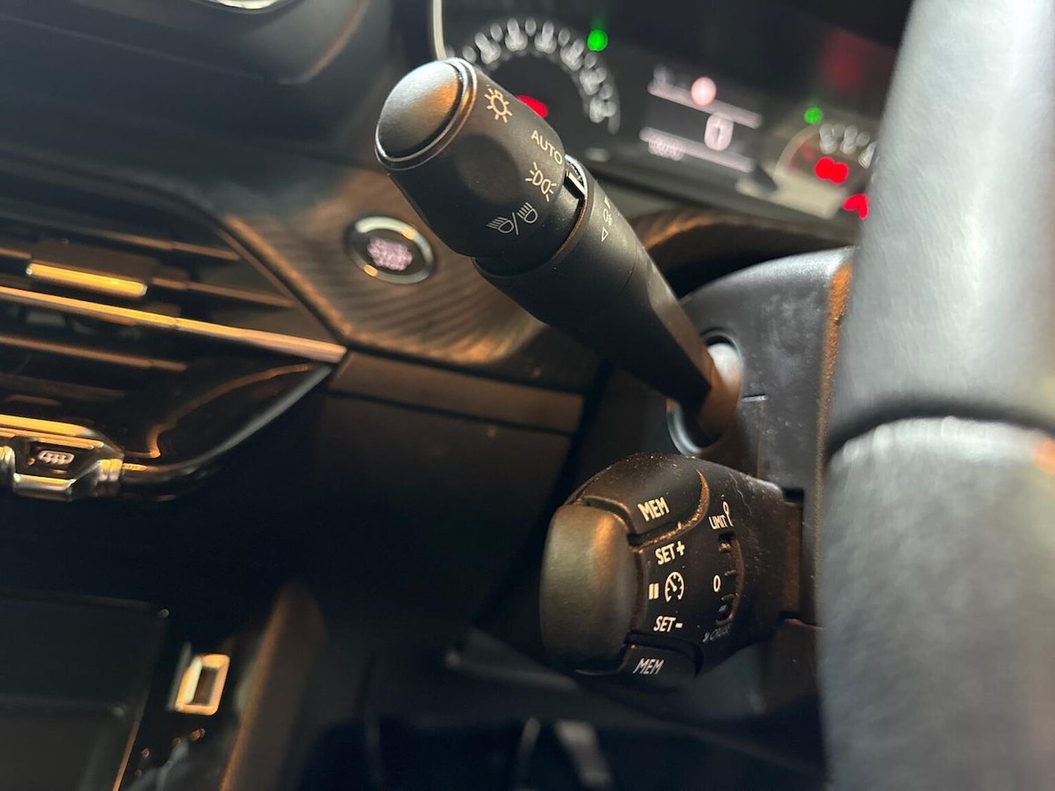 Used Peugeot 2008 2022 for sale - 77034622: Photo 27