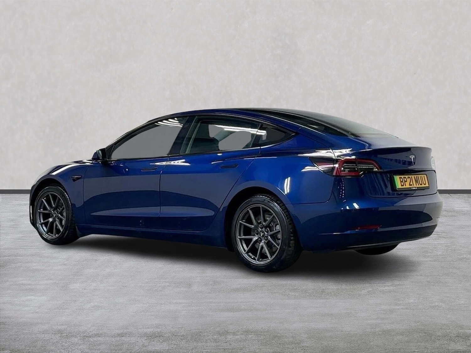 Used Tesla Model 3 2021 for sale - 76293038: Photo 2