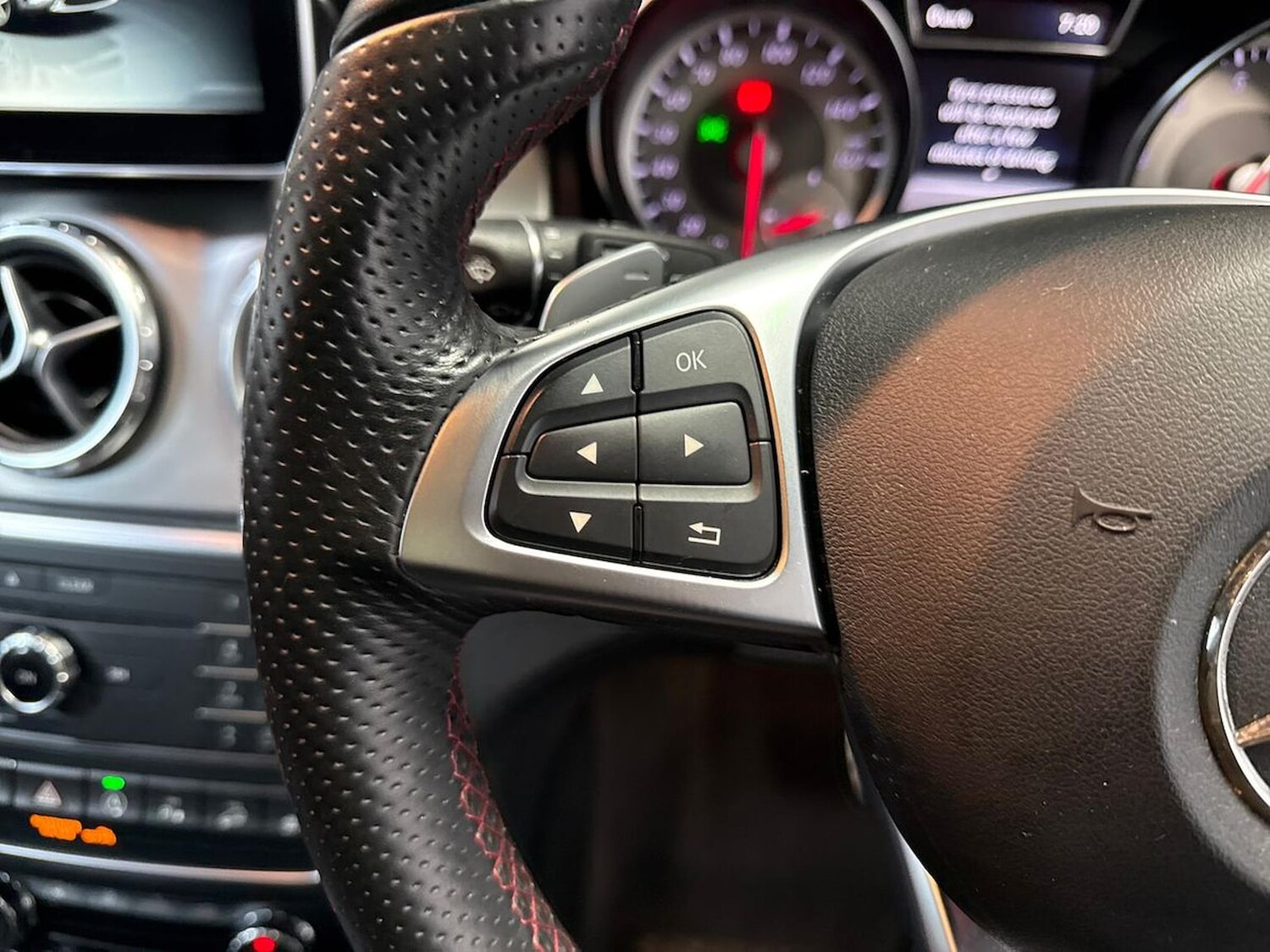Used Mercedes-Benz GLA 2016 for sale - 76281185: Photo 24