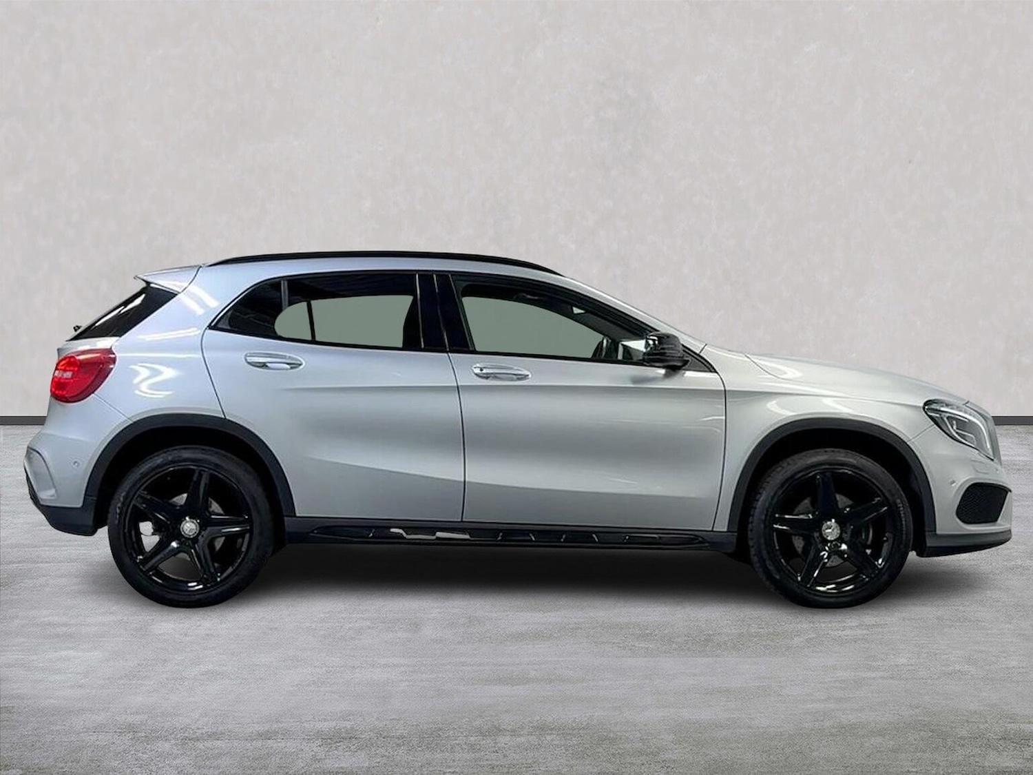Used Mercedes-Benz GLA 2016 for sale - 76281185: Photo 3