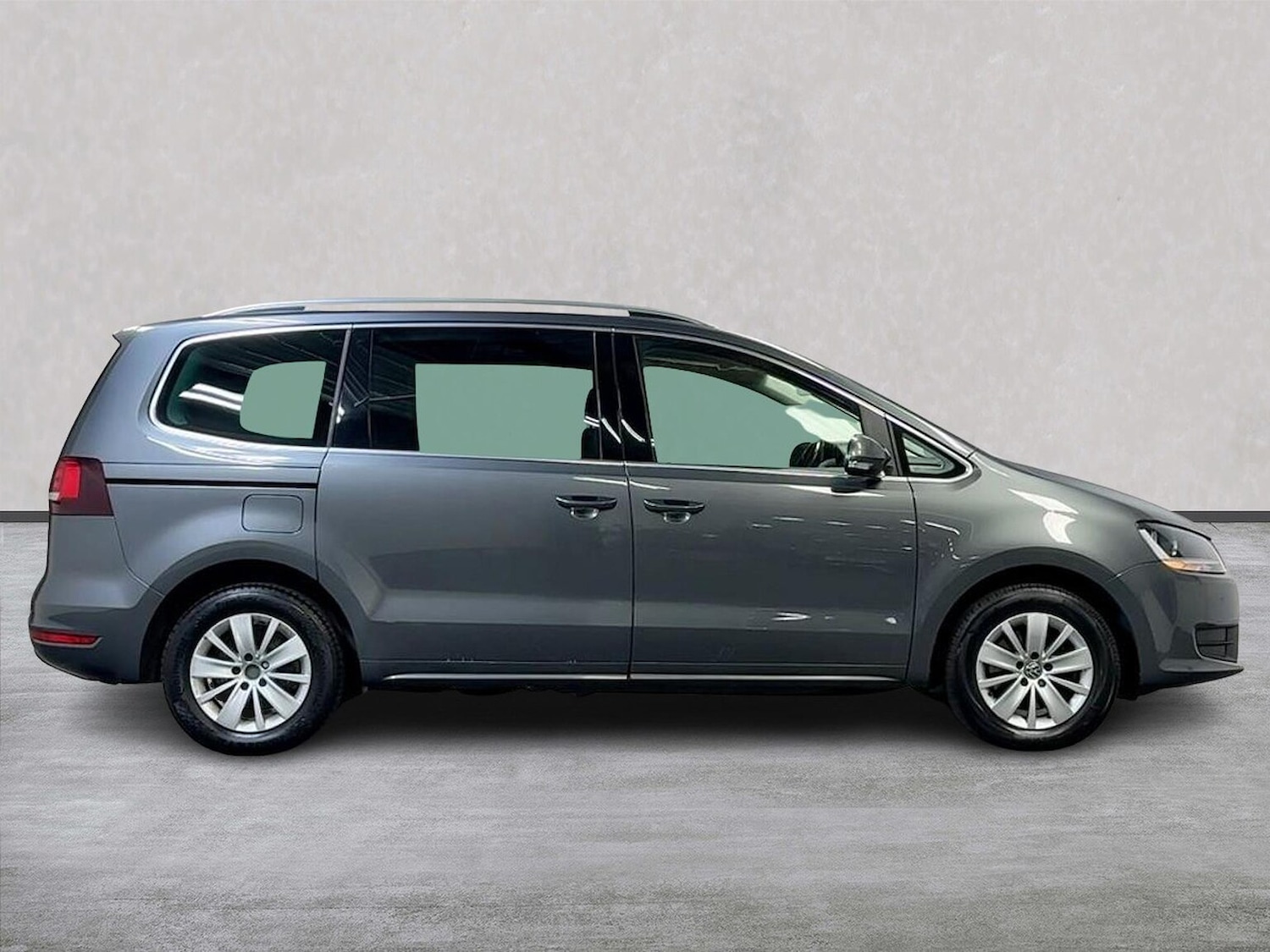 Used Volkswagen Sharan 2020 for sale - 76638874: Photo 3