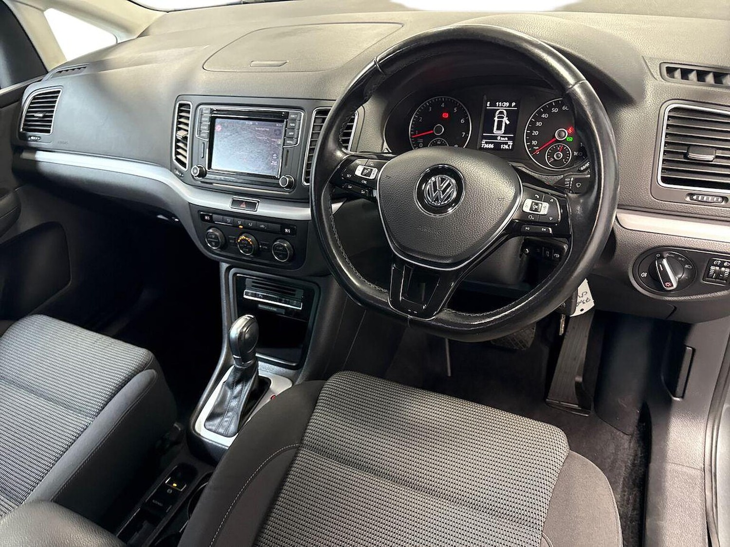 Used Volkswagen Sharan 2020 for sale - 76638874: Photo 8