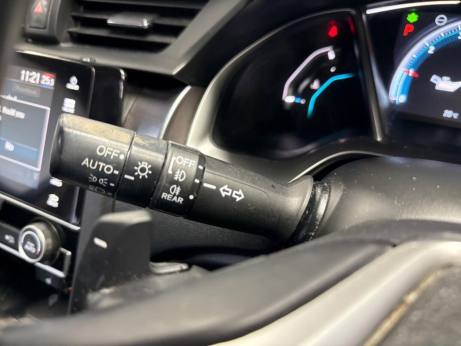 Used Honda Civic 2019 for sale - 76045980: Photo 26