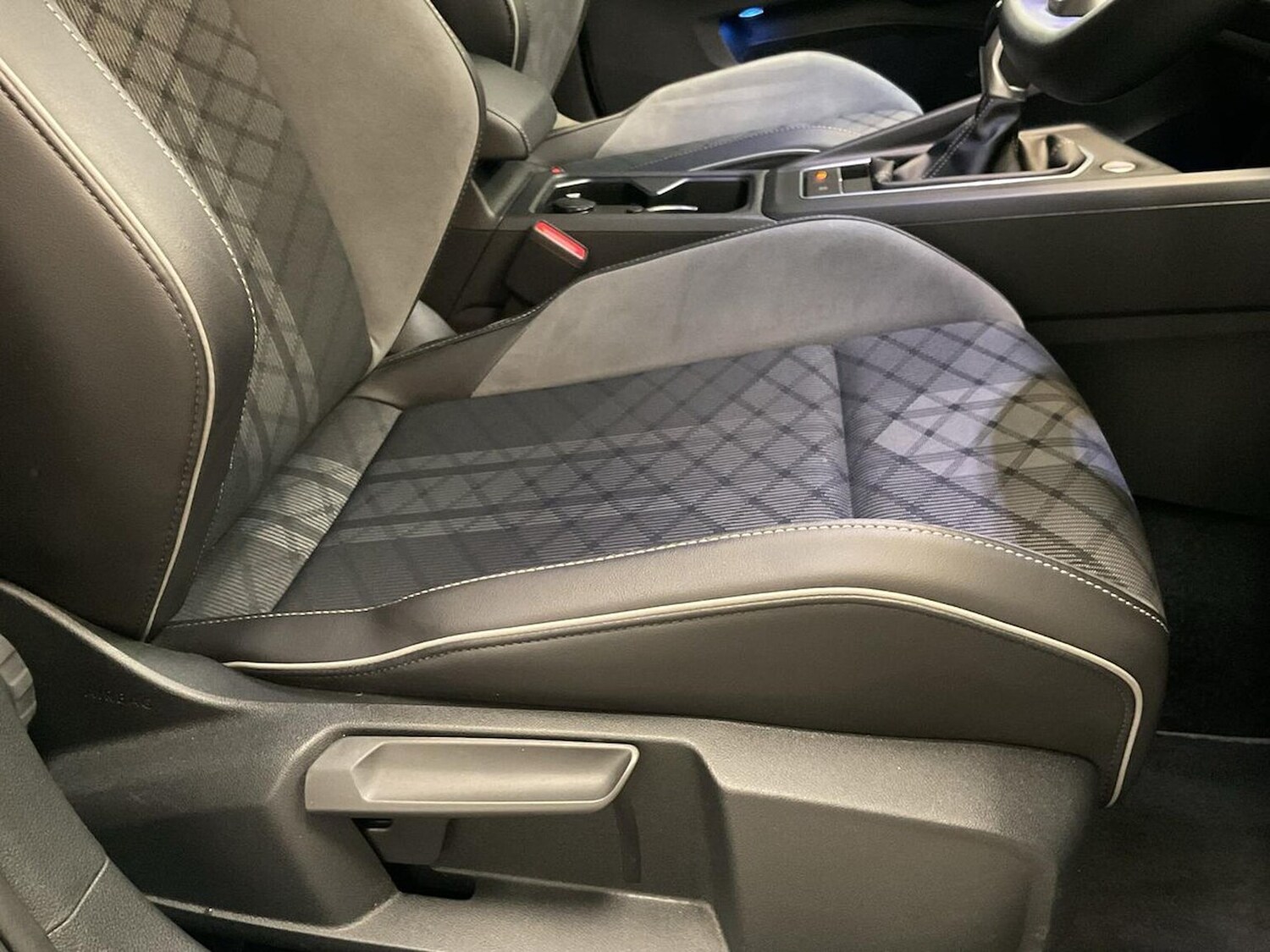 Used Volkswagen Golf 2022 for sale - 76026098: Photo 30