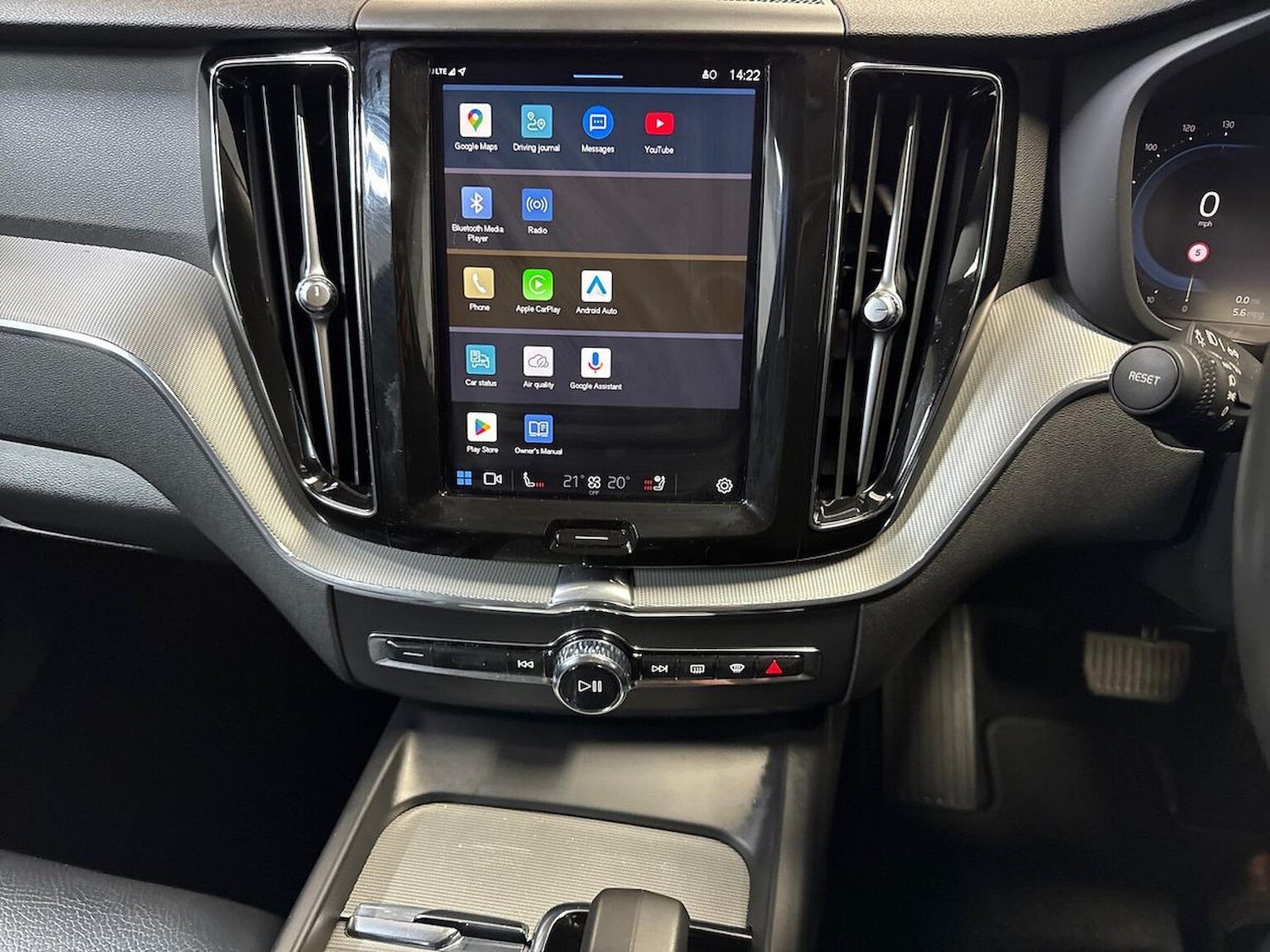 Used Volvo XC60 2023 for sale - 76559730: Photo 11