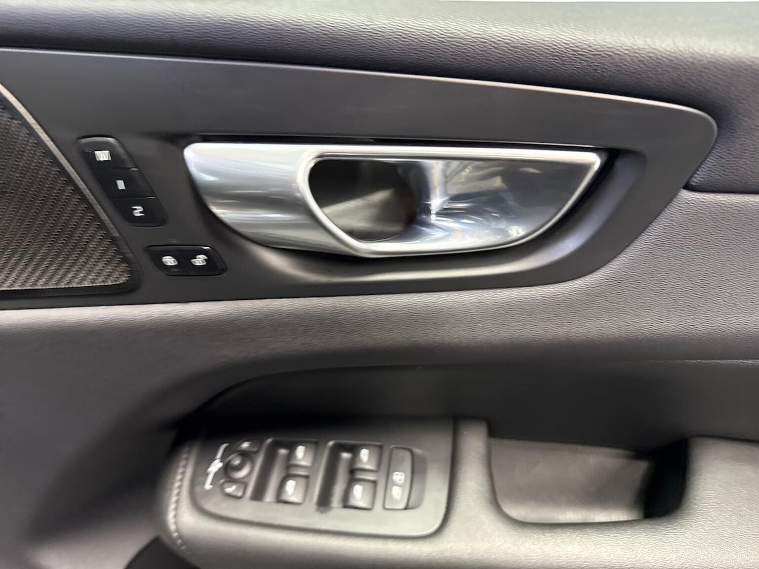 Used Volvo XC60 2023 for sale - 76559730: Photo 21