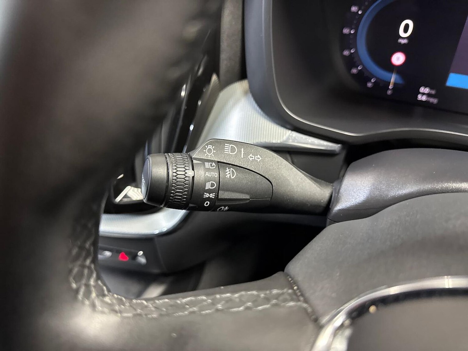 Used Volvo XC60 2023 for sale - 76559730: Photo 26