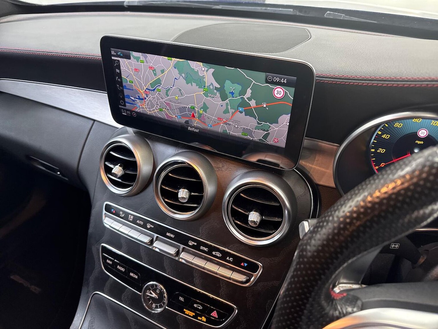 Used Mercedes-Benz C Class 2020 for sale - 77916132: Photo 11