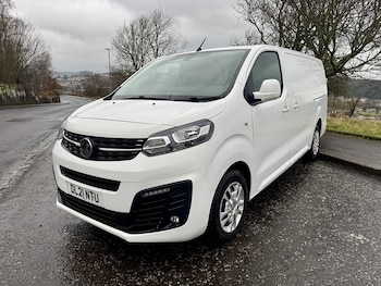 Vauxhall Vivaro feature image
