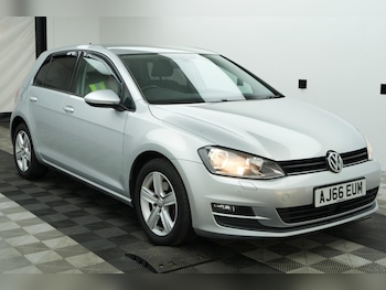 Used Volkswagen Golf 2017 for sale - 79594124: Photo