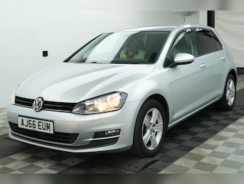 Used Volkswagen Golf 2017 for sale - 79594124: Photo