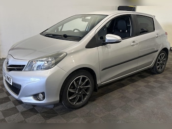 Used Toyota Yaris 2012 for sale - 79606747: Photo