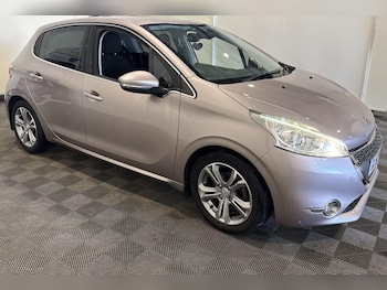 Used Peugeot 208 2013 for sale - 79534181: Photo