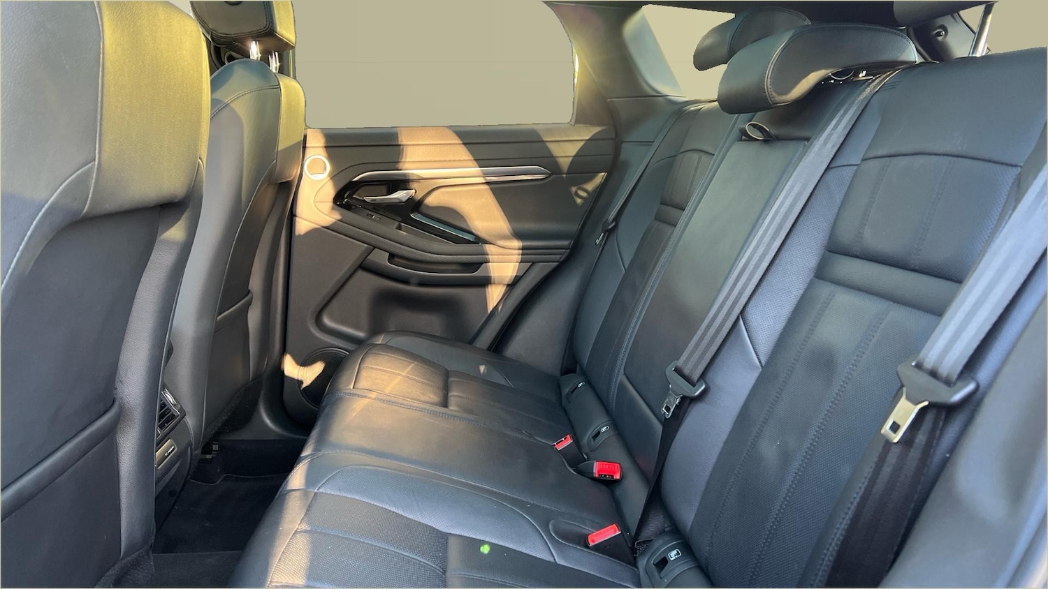 Used Land Rover Range Rover Evoque 2022 for sale - 77069191: Photo 4