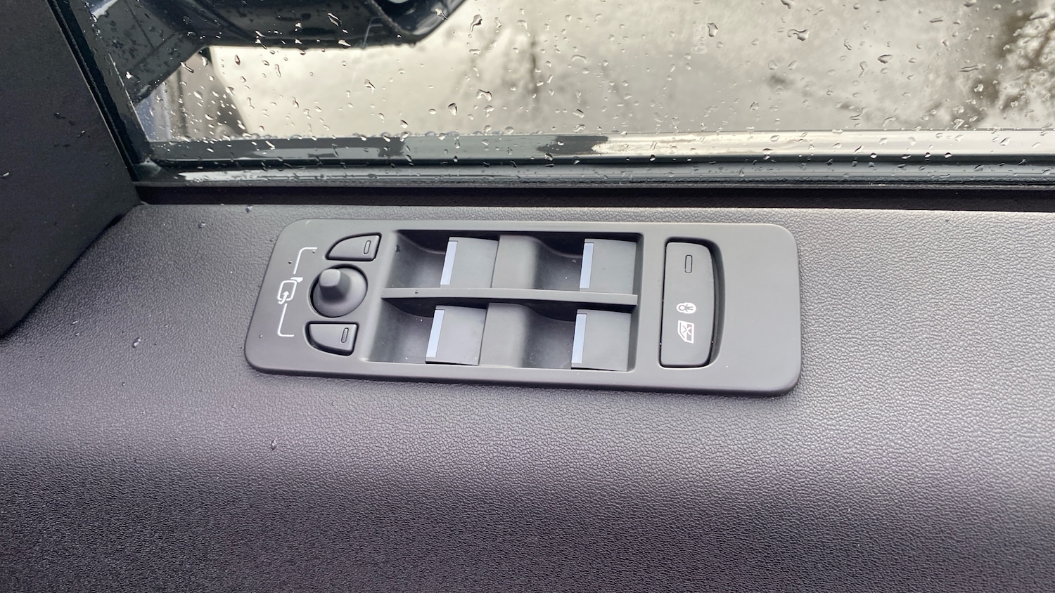 Used Land Rover Discovery Sport 2025 for sale - 77813308: Photo 27