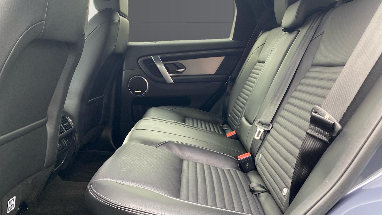 Used Land Rover Discovery Sport 2025 for sale - 77813308: Photo 4