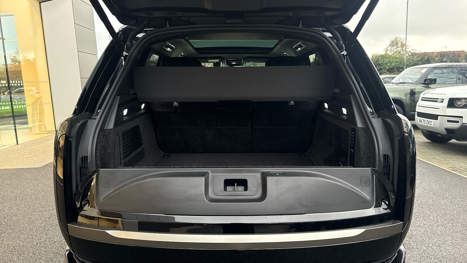 Used Land Rover Range Rover 2024 for sale - 76566197: Photo 10