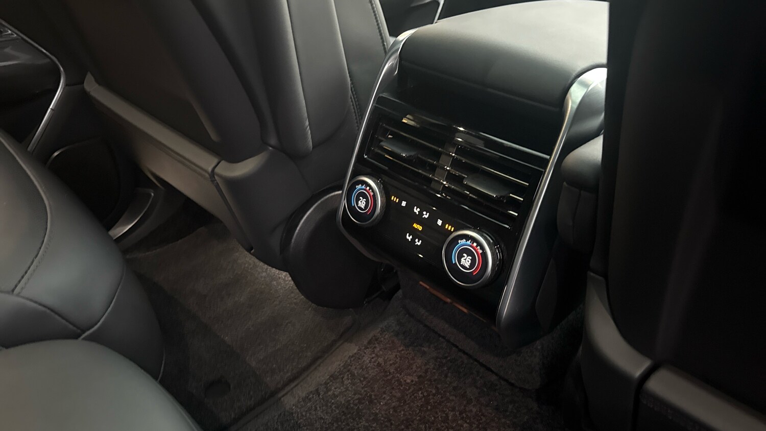 Used Land Rover Range Rover 2024 for sale - 76566197: Photo 18