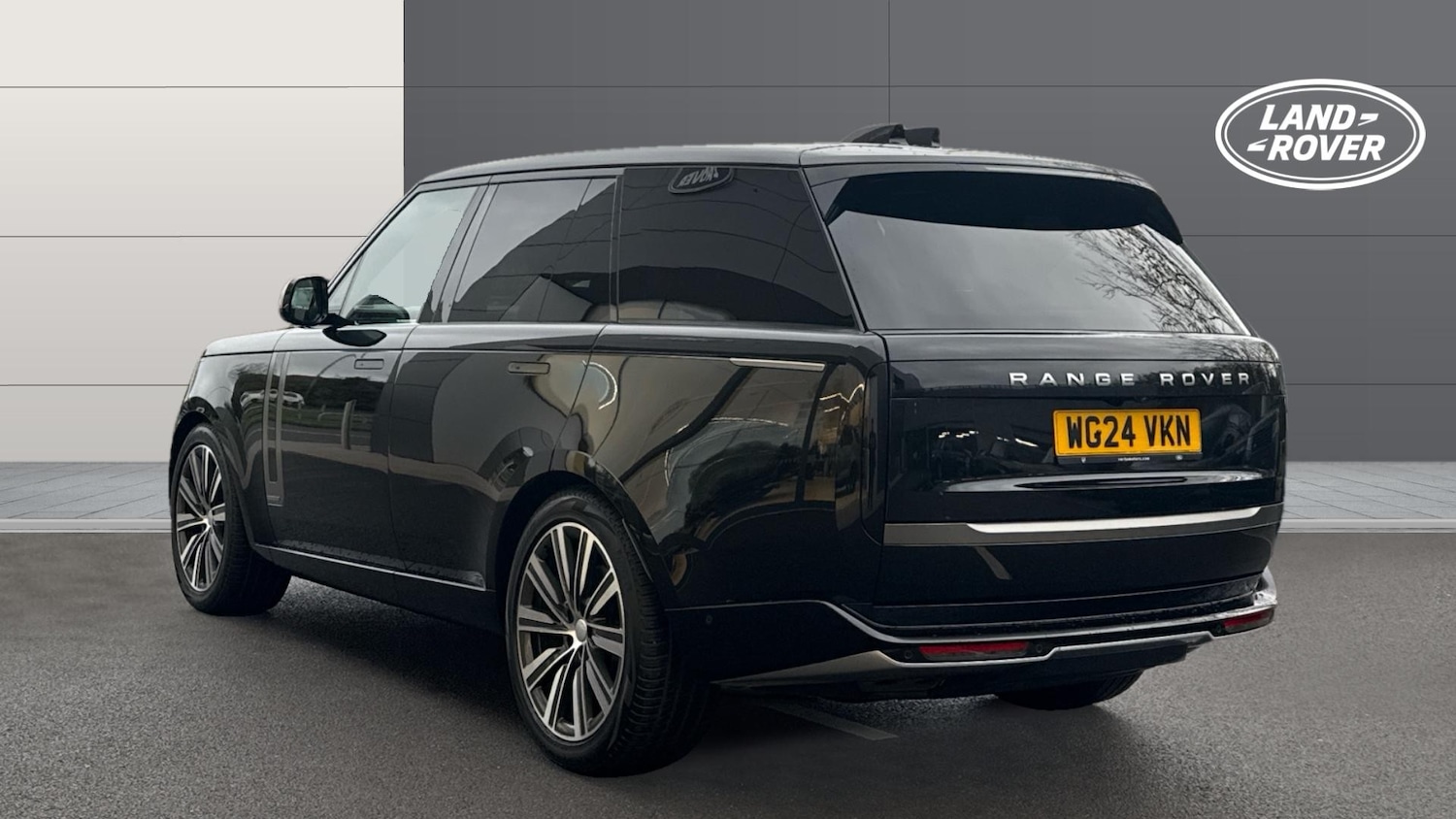 Used Land Rover Range Rover 2024 for sale - 76566197: Photo 2