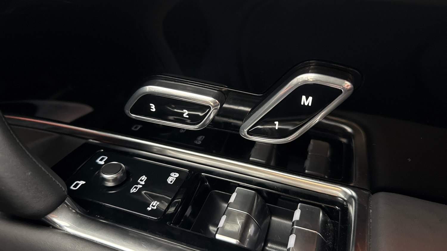 Used Land Rover Range Rover 2024 for sale - 76566197: Photo 32